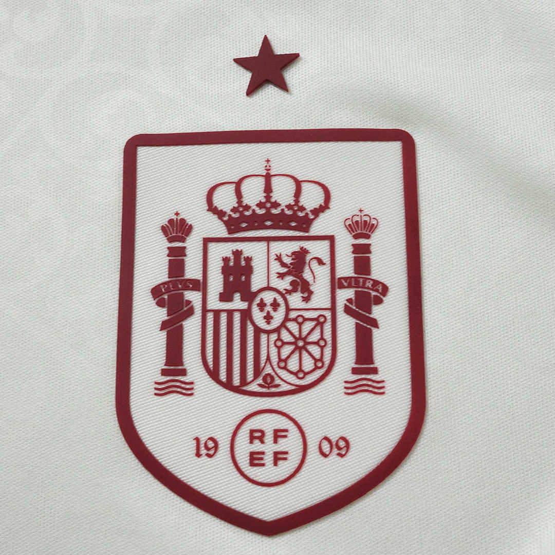 2026 FIFA World Cup Spain away Kids kit